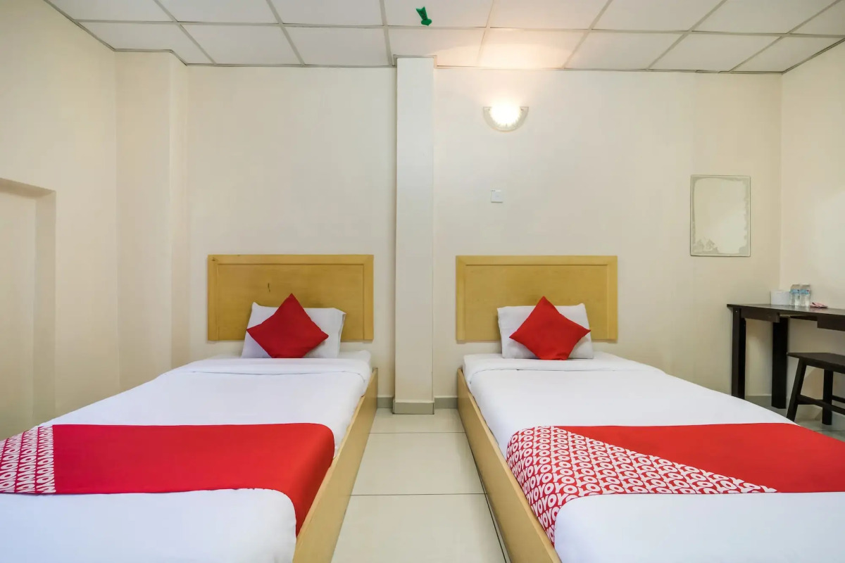 OYO 301 River Inn Hotel