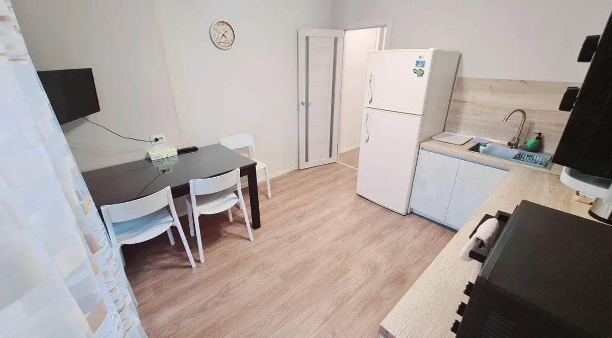 Апартаменты на улице имени Космонавта Поповича 11