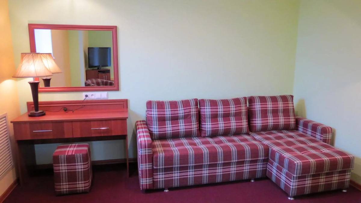 Отель Эсмеральд