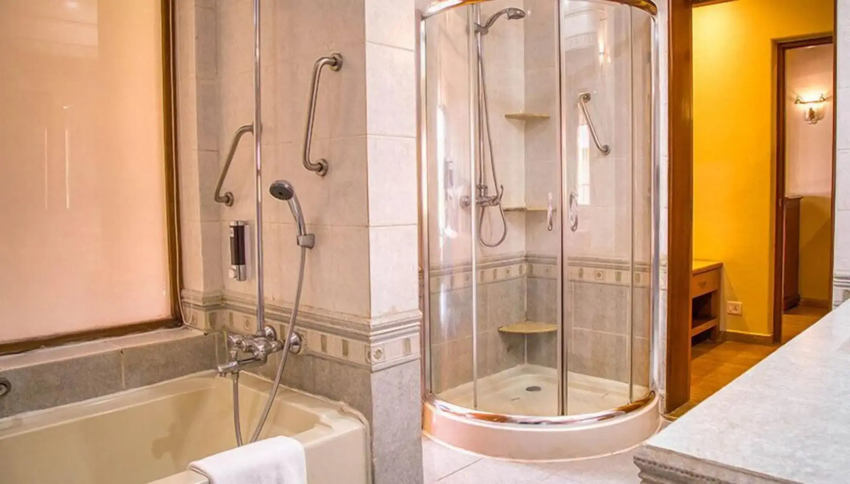 Acron Candolim Regina