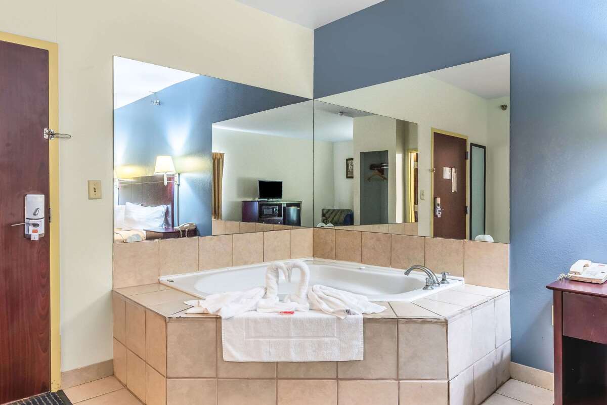 Econo Lodge Inn & Suites Pritchard Road North Little Rock