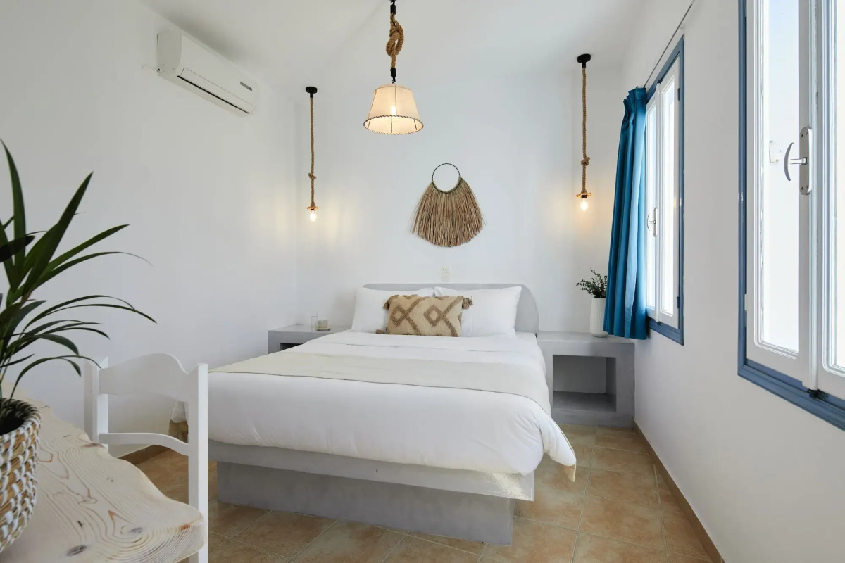 Athiri Santorini Hotel