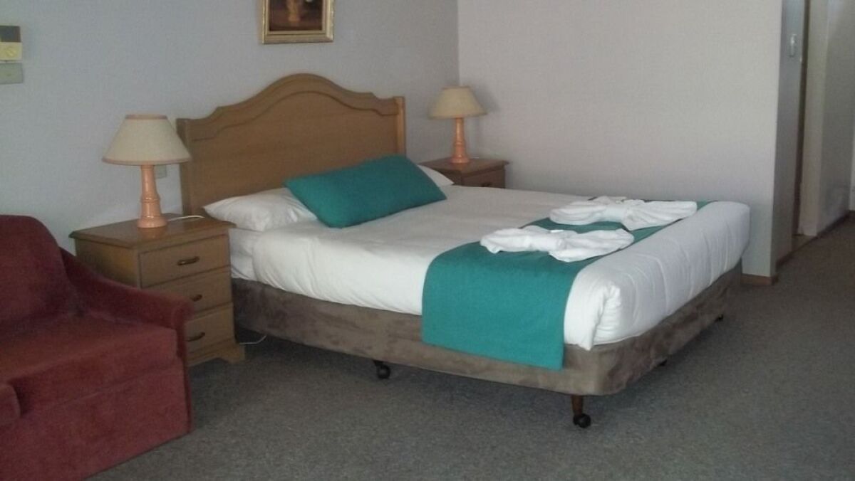 Acacia Rose Motor Inn