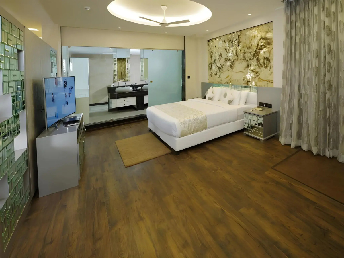 The Panoramic Getaway