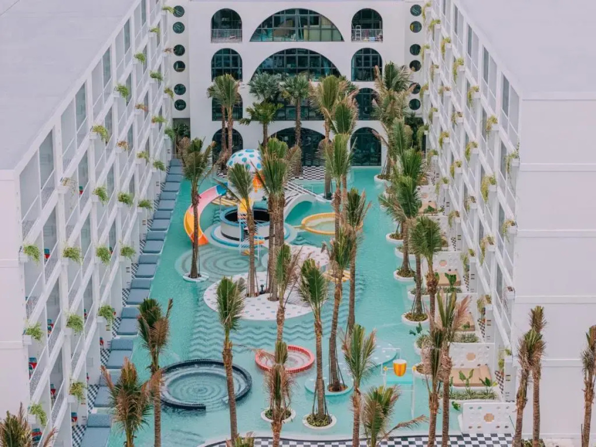 Sugar Marina POP, Kata Beach