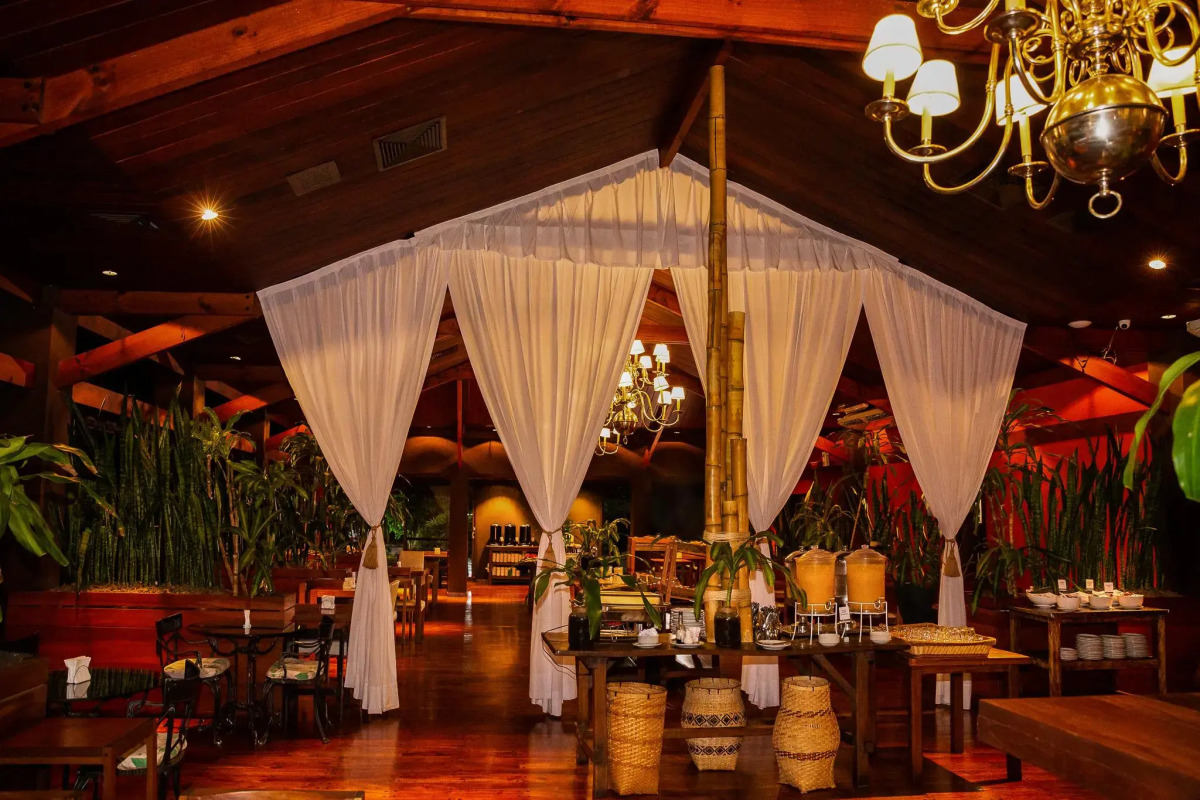 Raices Esturion Hotel