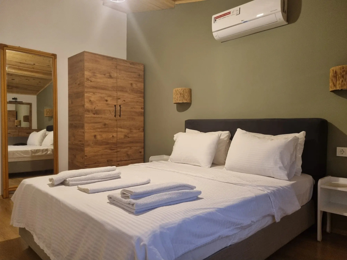 Sunset Boutique Hotel & Apartments