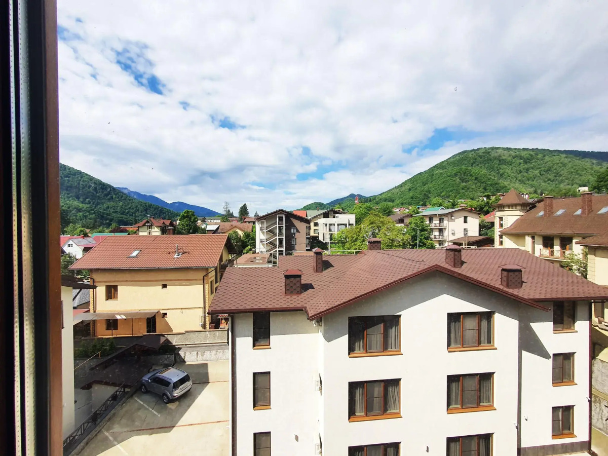 Апартаменты Жить в Горах на улице Турчинского 85