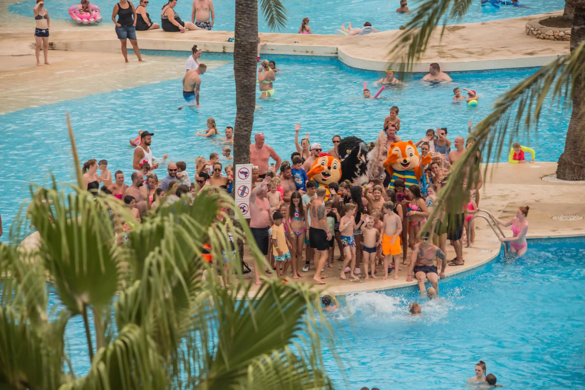 Hotel Club Cala Romaní