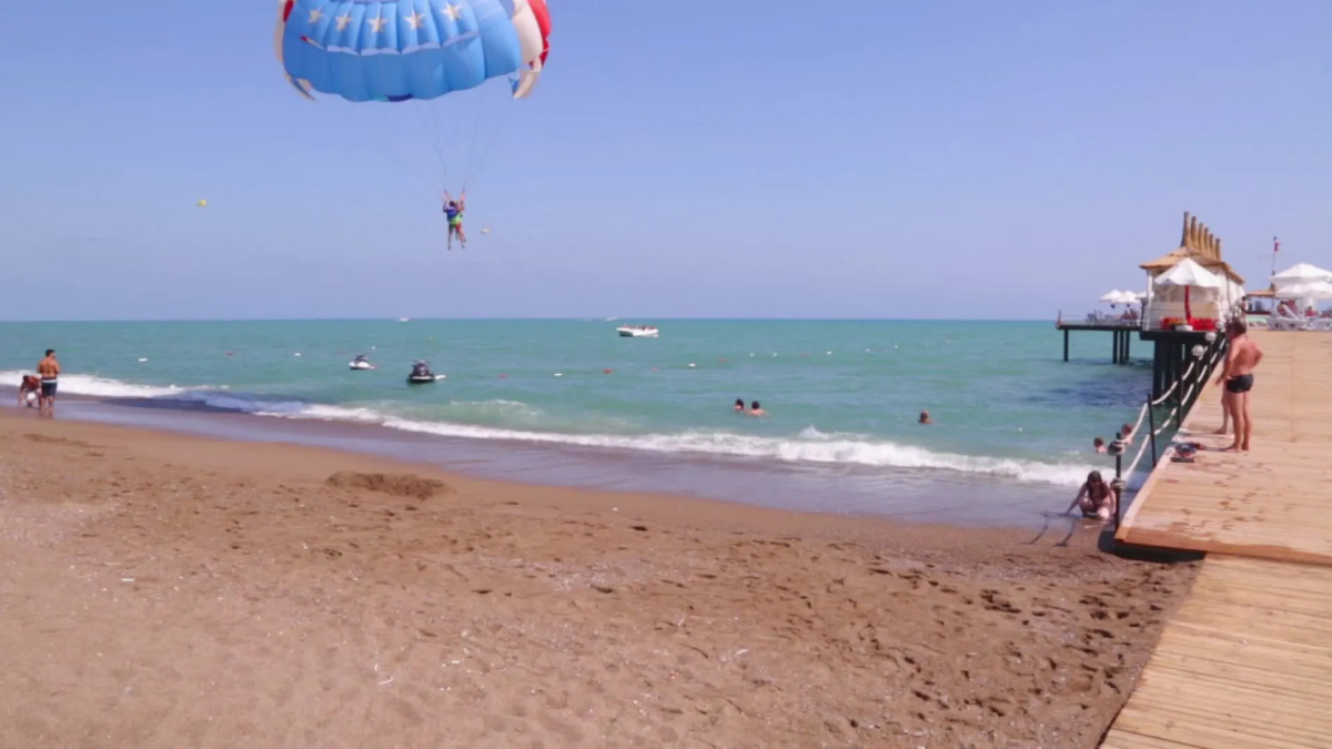 Saturn Palace Resort 