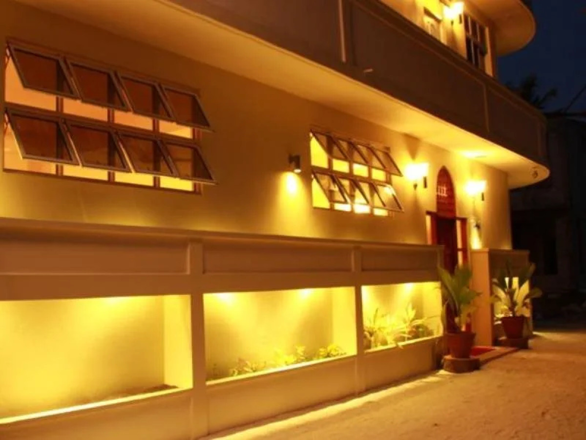 Hanifaru Transit Inn