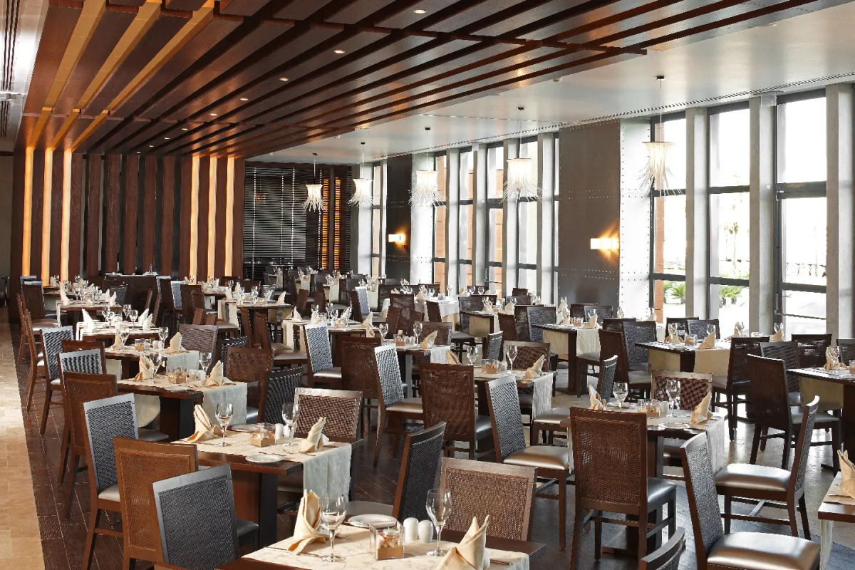 Real Marina Hotel & Spa