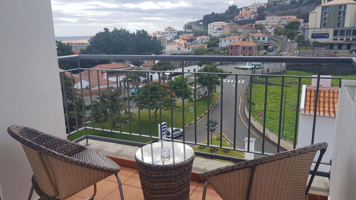 Santa Cruz Village Hotel