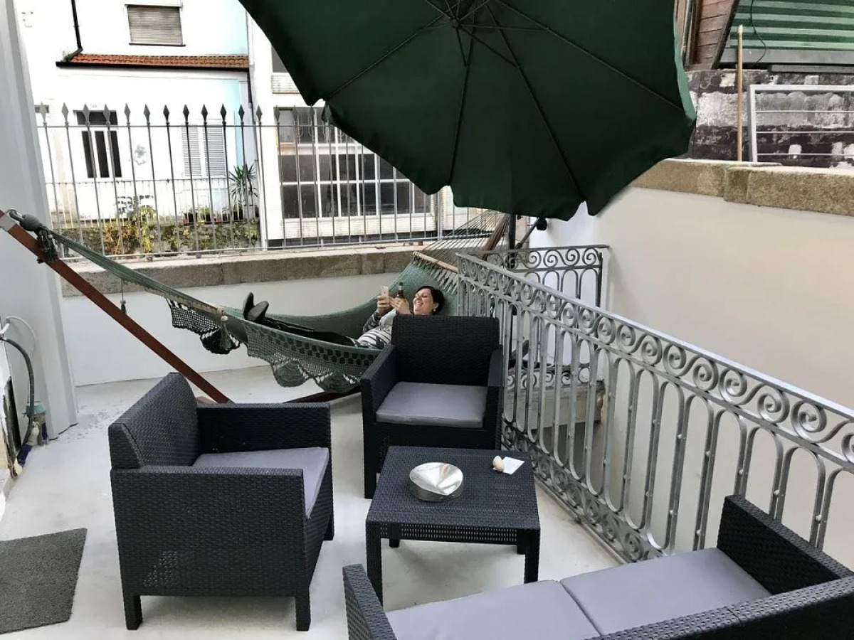 Urban Garden Porto Central Hostel