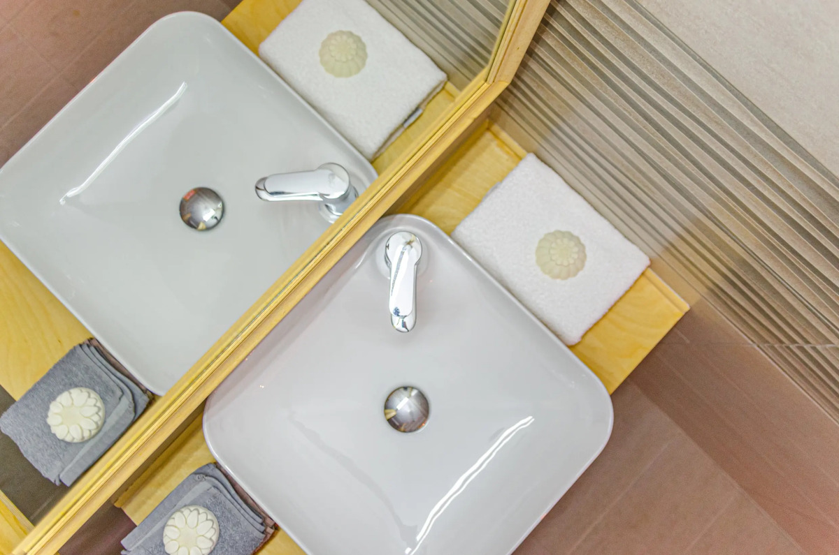 Happiness Apartments