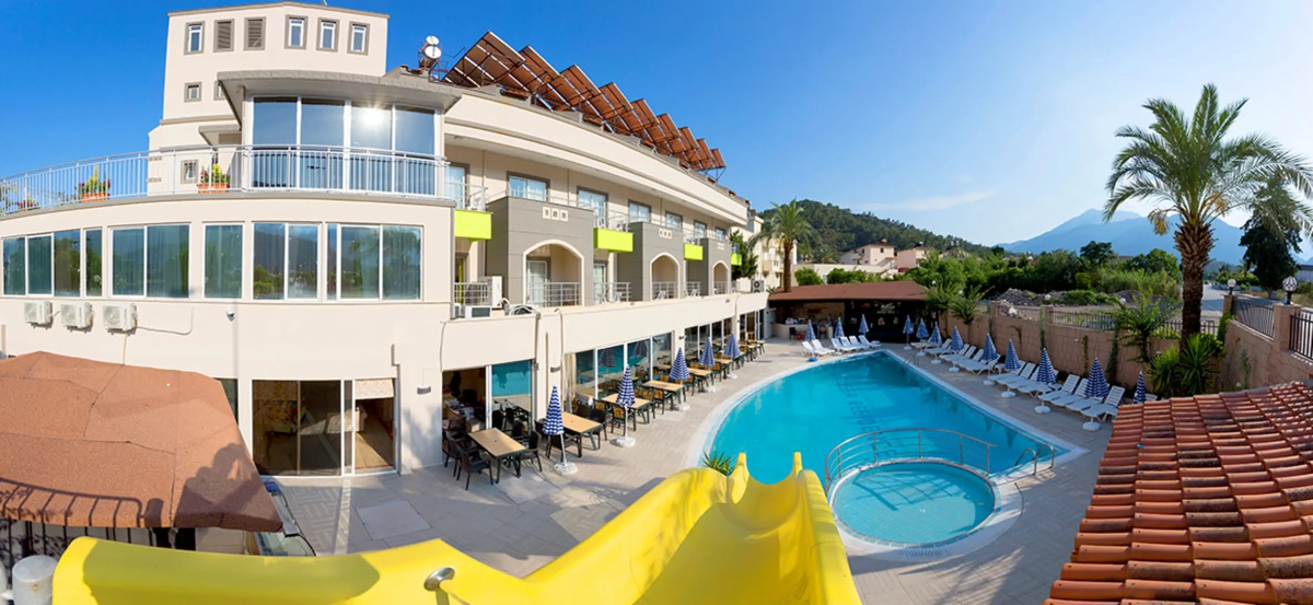 Отель Rich Melissa 