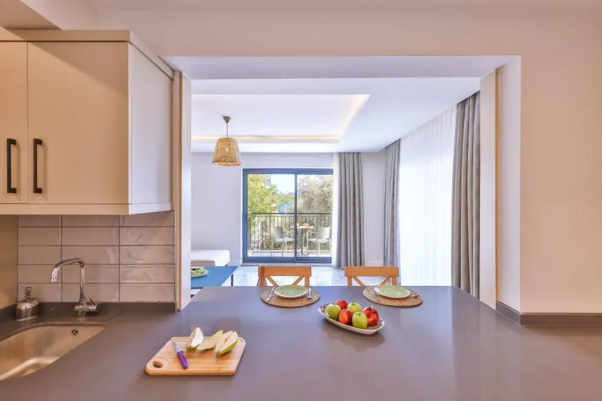 Отель Sole Suites