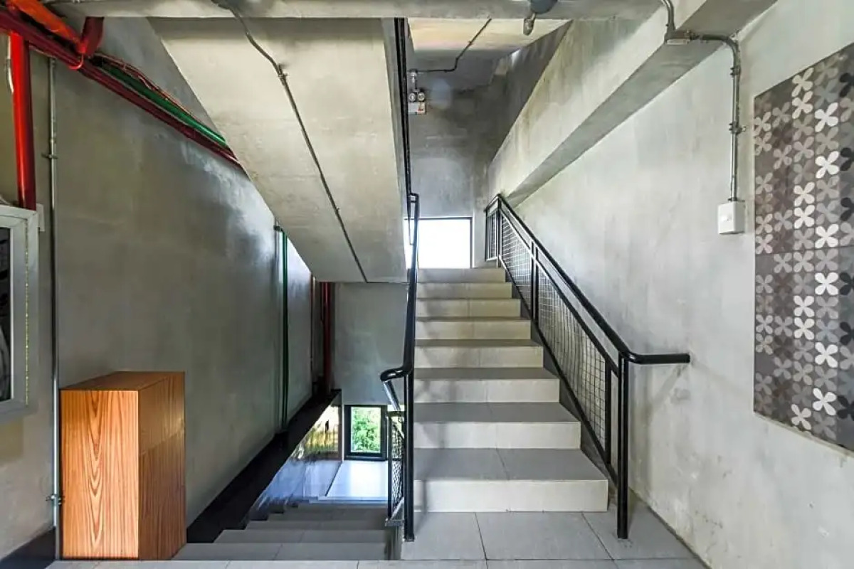 Travelbee Seaside Inn