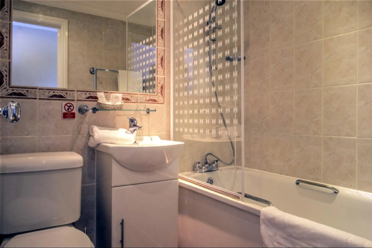 Smart Hyde Park View - Hostel