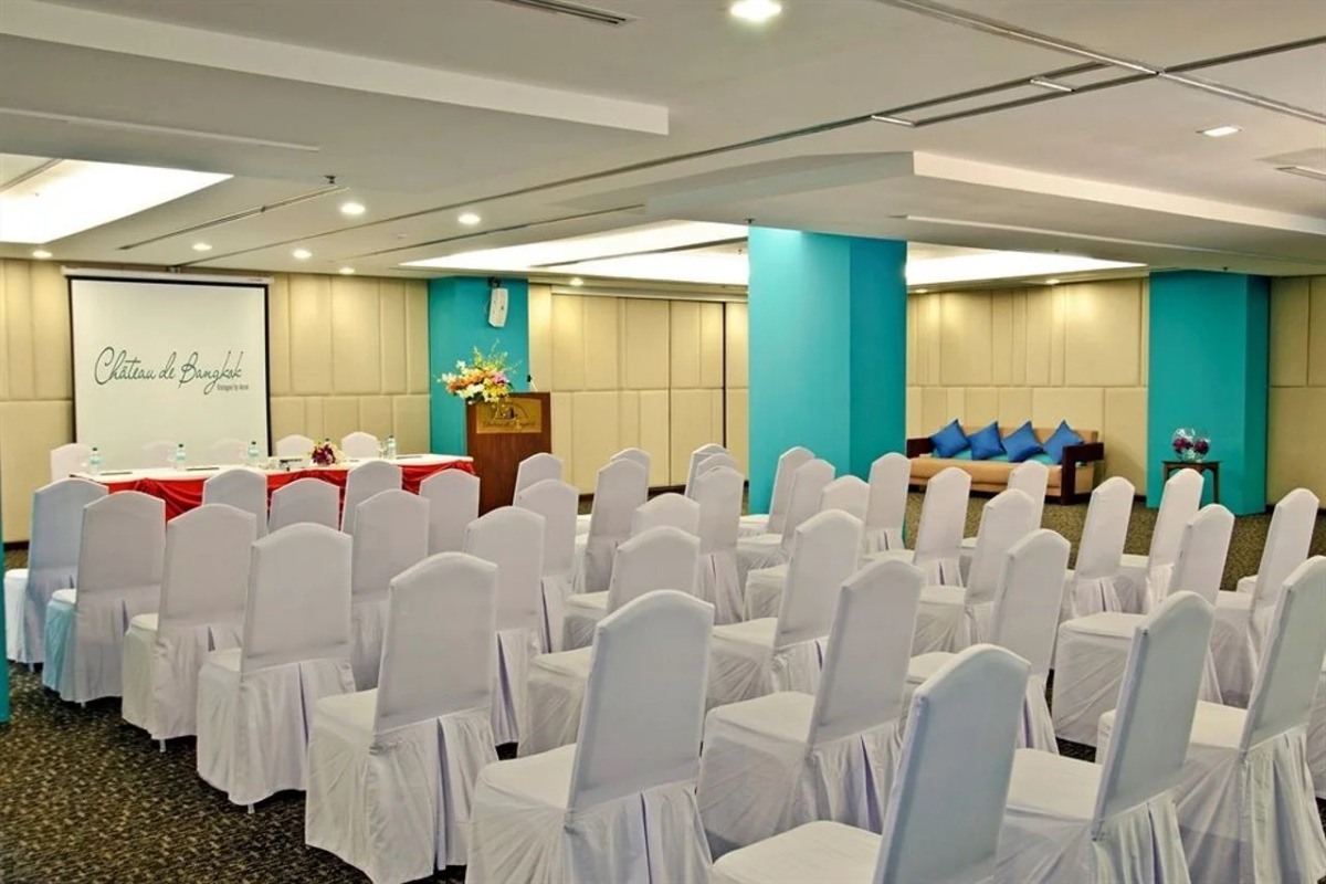 Radisson Hotel Chateau de Bangkok