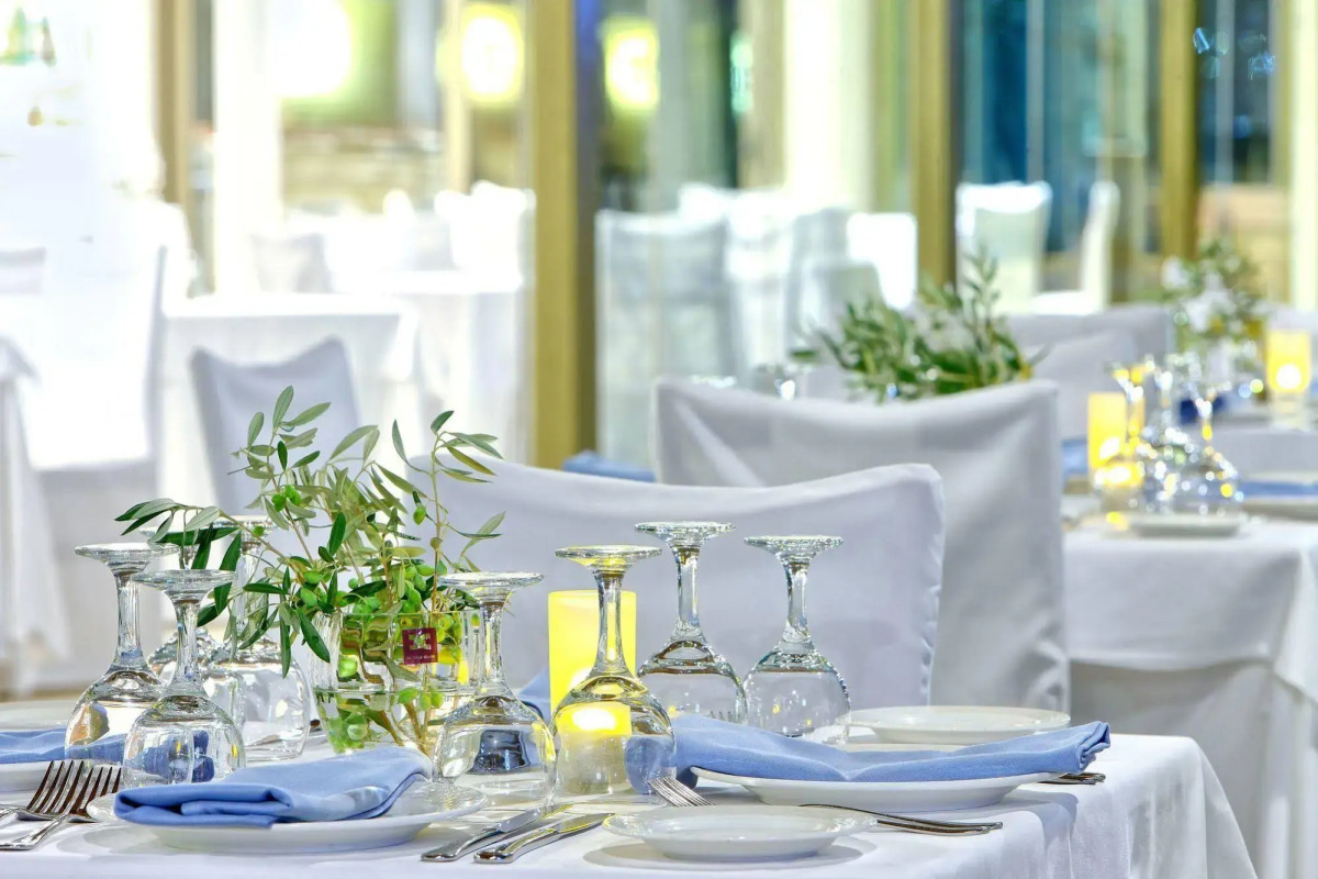 Apollonia Resort & Spa