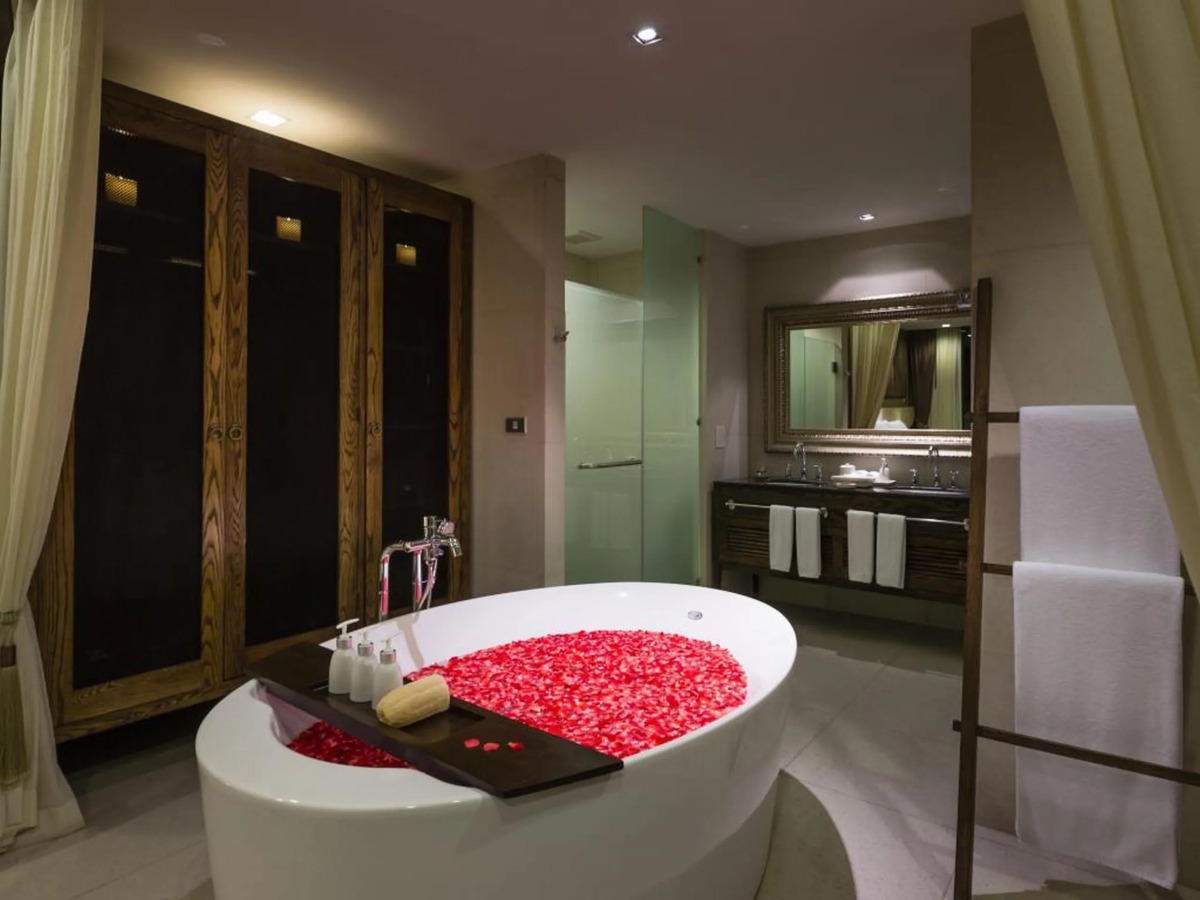 SUNSURI PHUKET, Nai Harn Beach