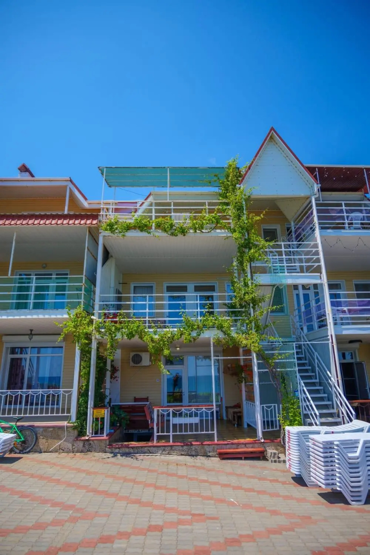 Эллинг у Зои