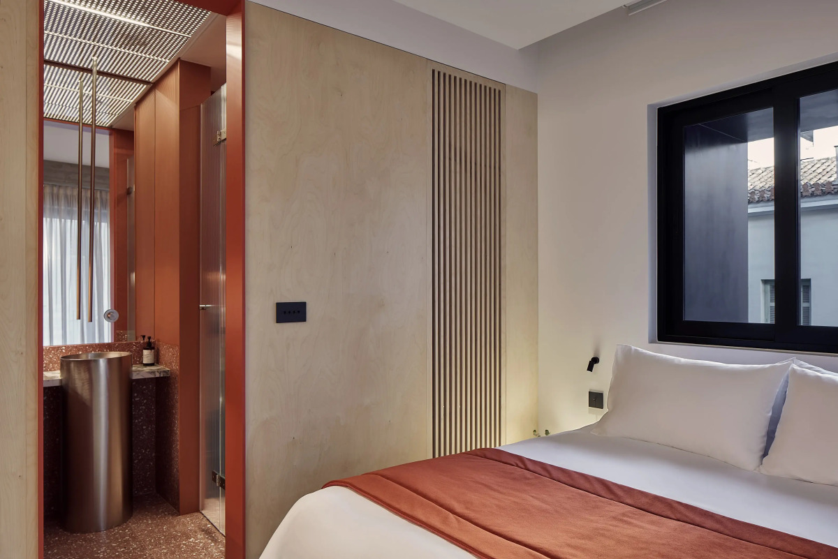 The Newel Metaxourgeio