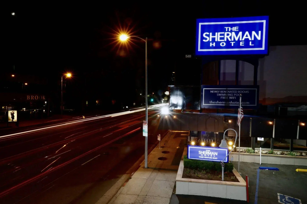 The Sojourn Los Angeles - Sherman Oaks