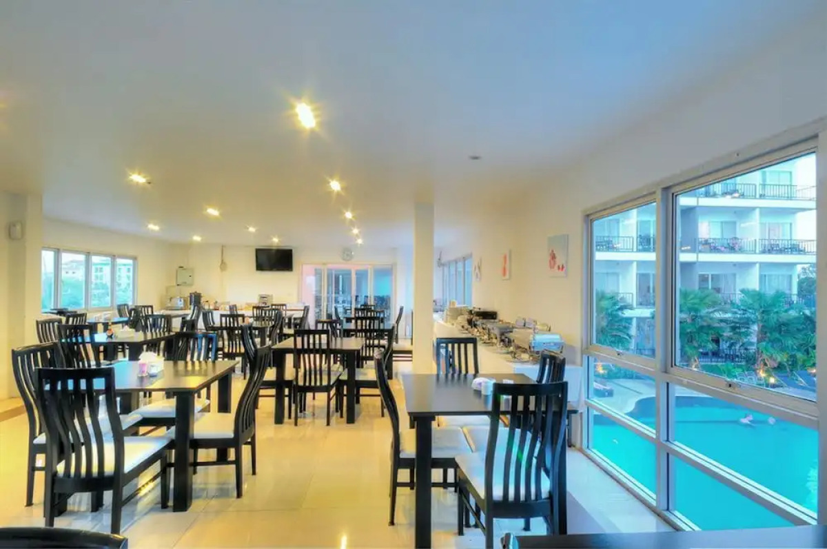 BS Premier Airport Hotel