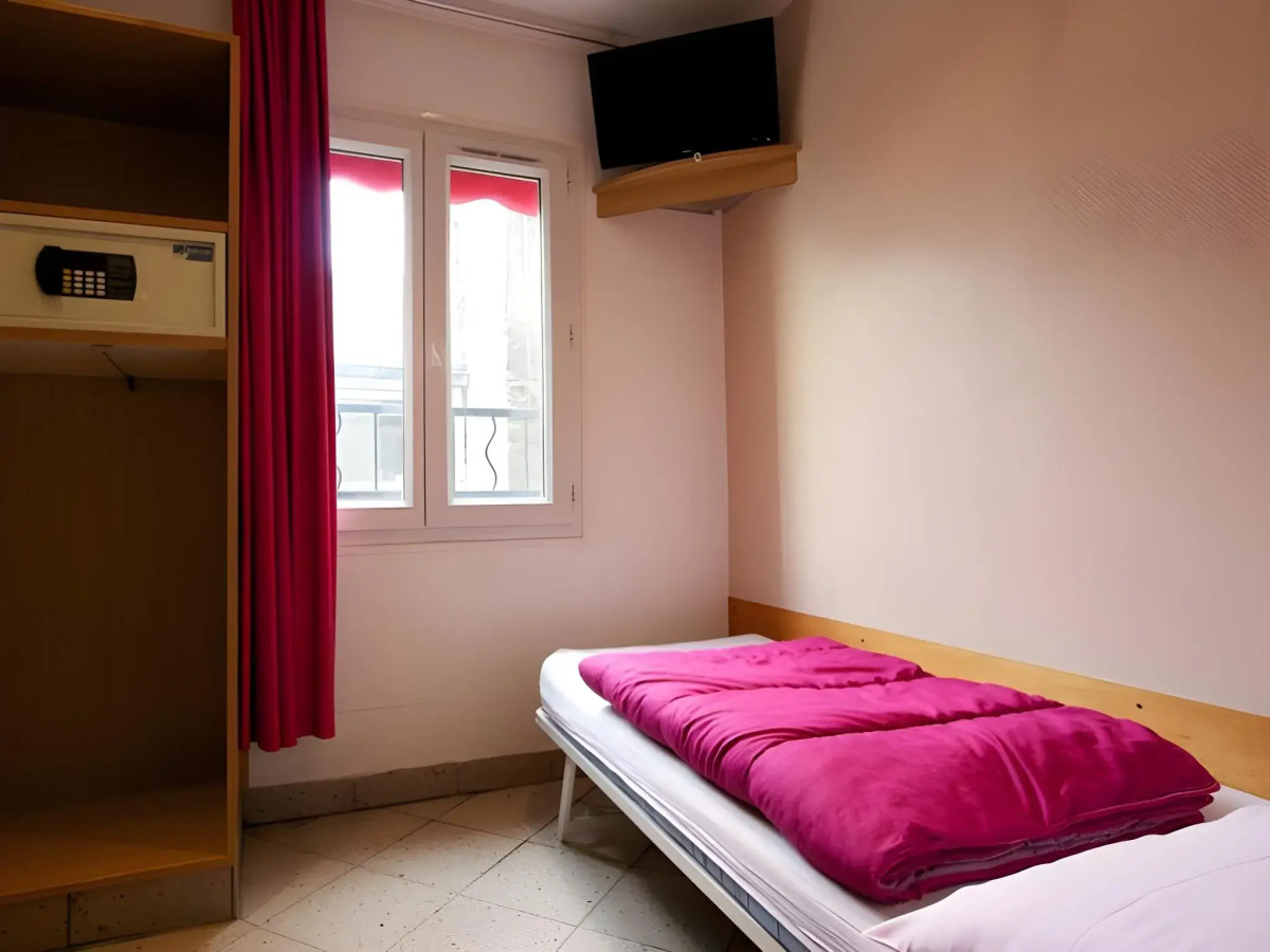 Хостел Bastille