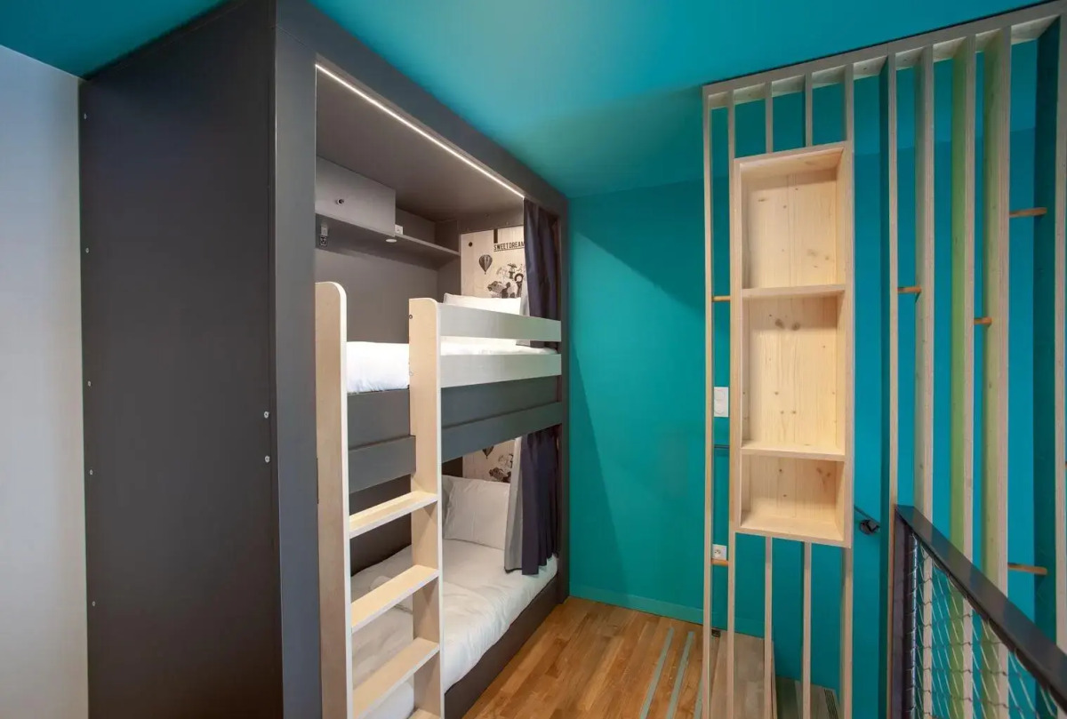 The People - Strasbourg - Hostel