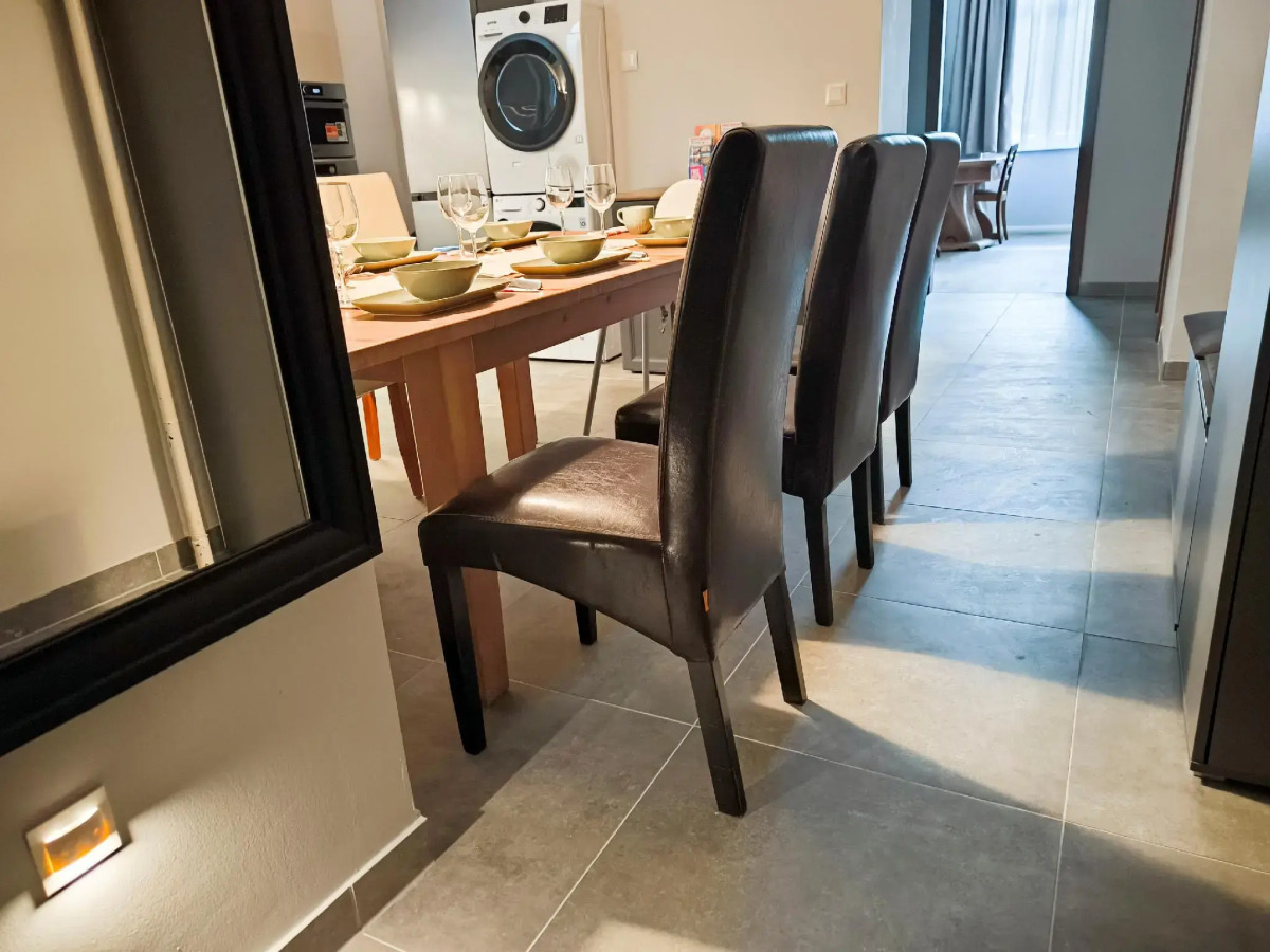 Corvin Point Rooms and Apartments