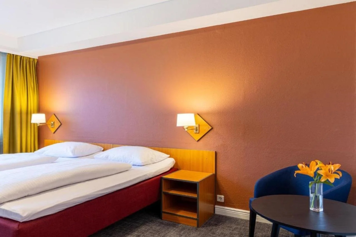 Good Morning + Berlin City East