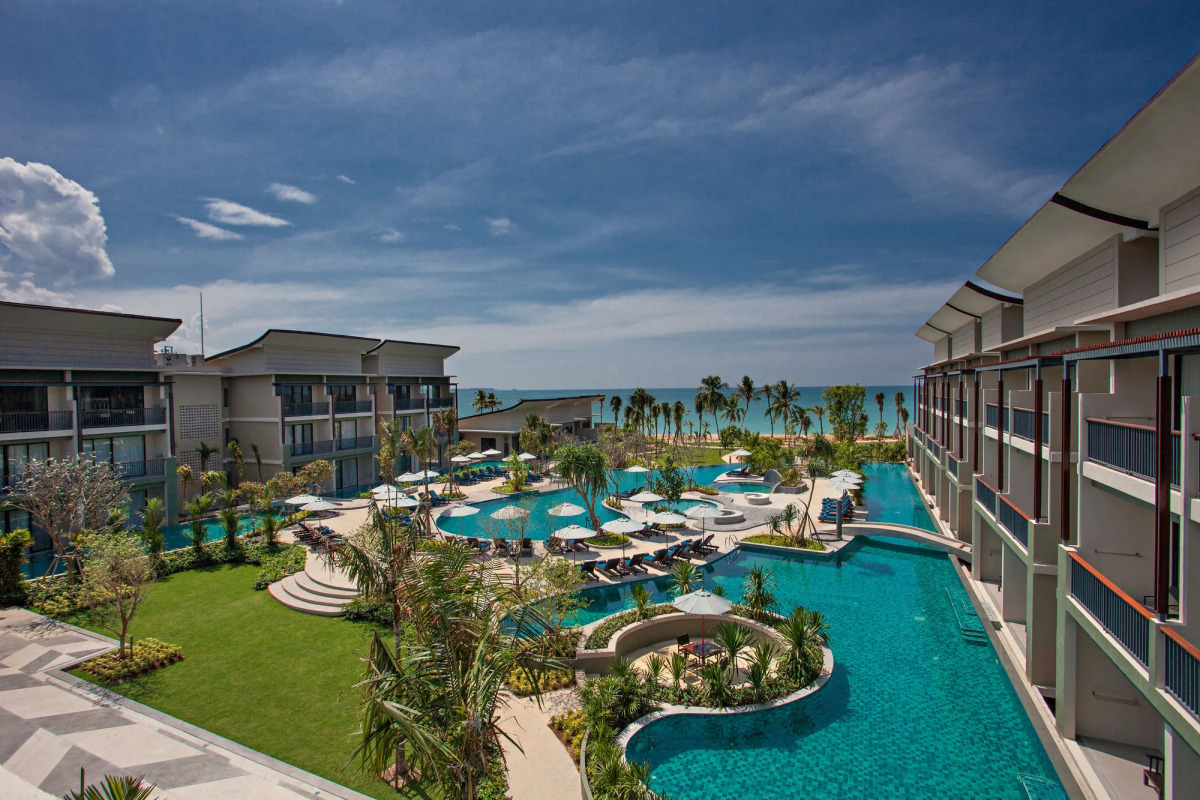 Le Meridien Khao Lak Resort & Spa