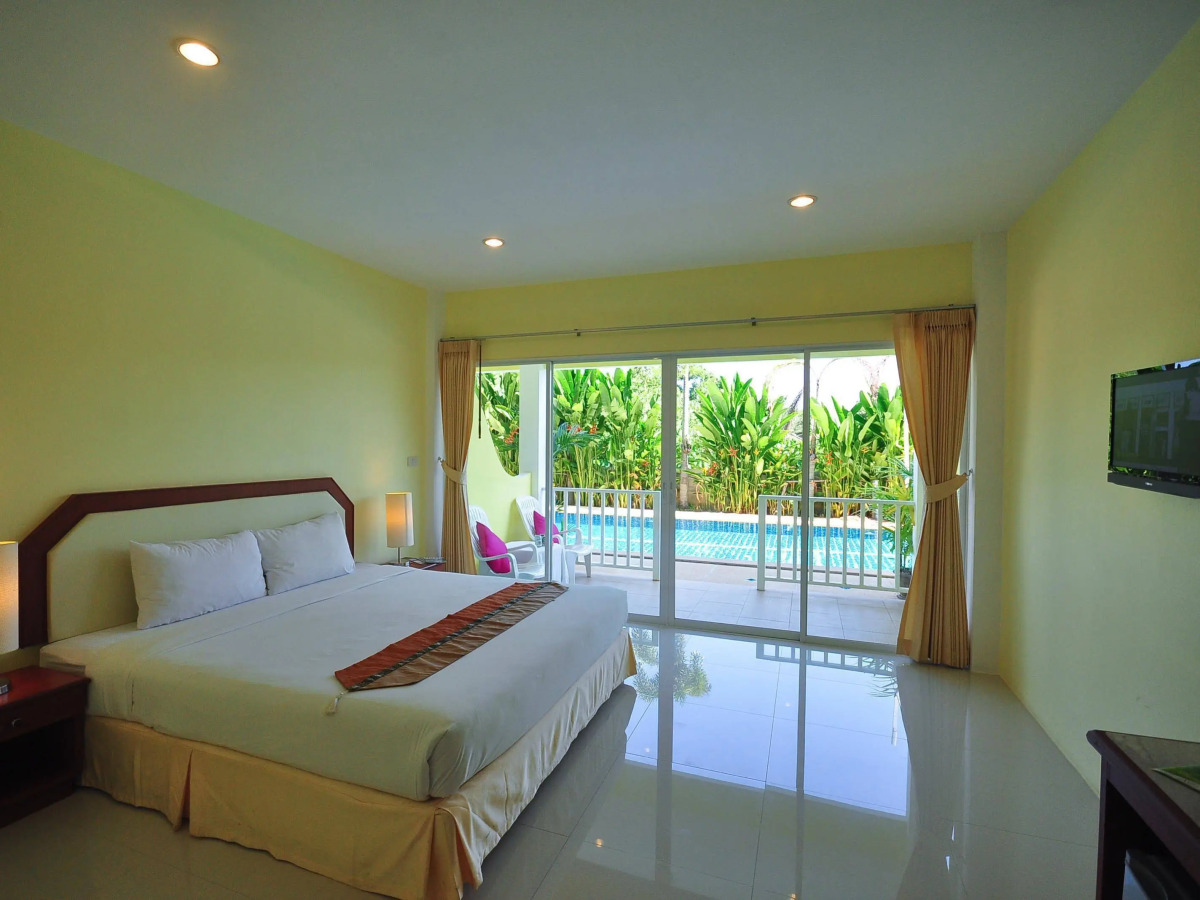 Phuket Airport Sonwa Resort