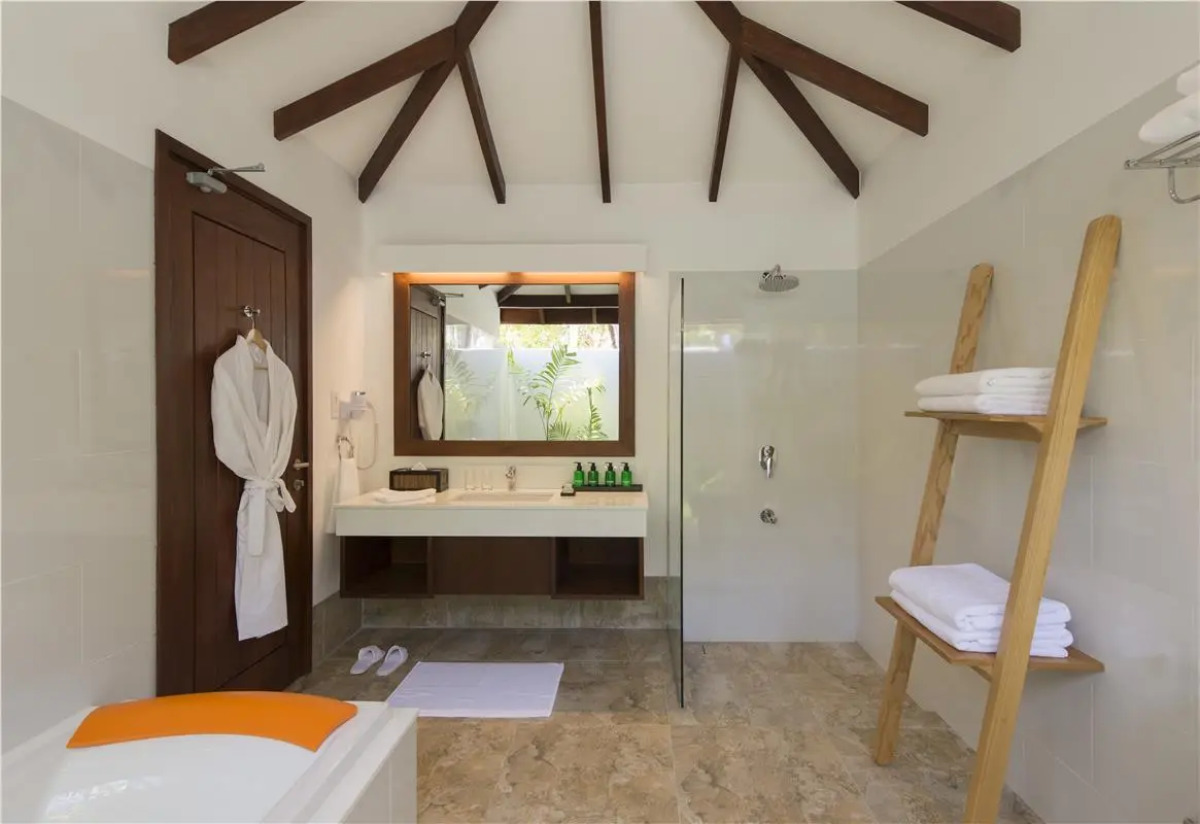 Отель Summer Island Maldives