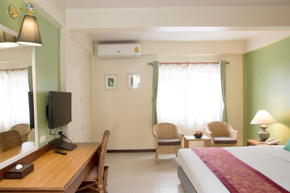 S Lodge (formally known as Sabai Lodge)