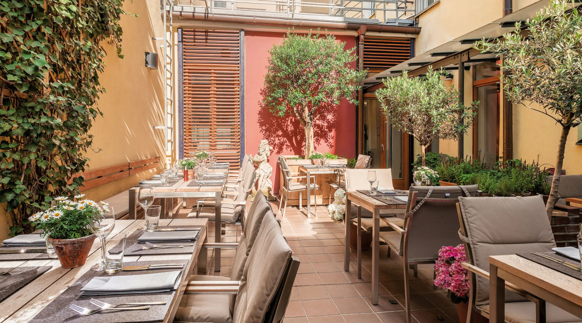 Alpen Hotel München