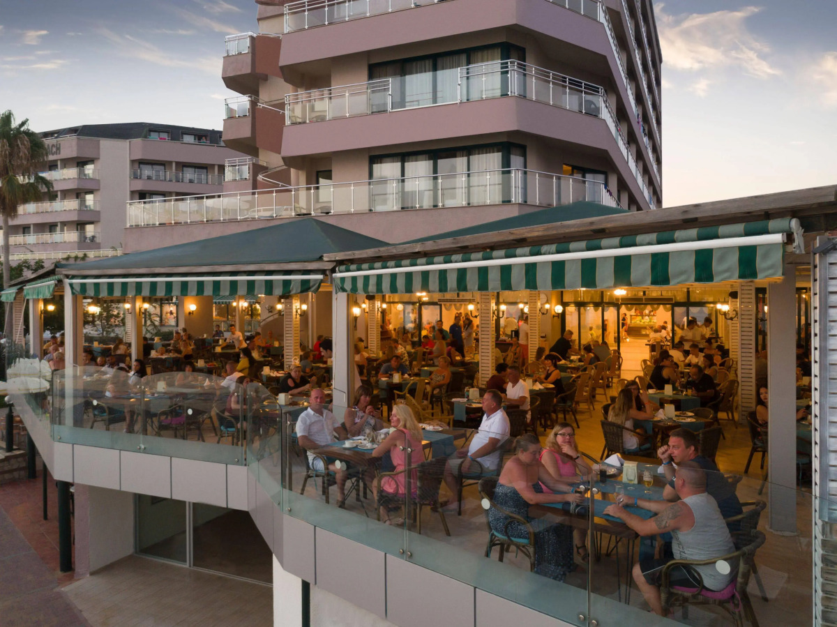 Aska Just In Beach – All Inclusive