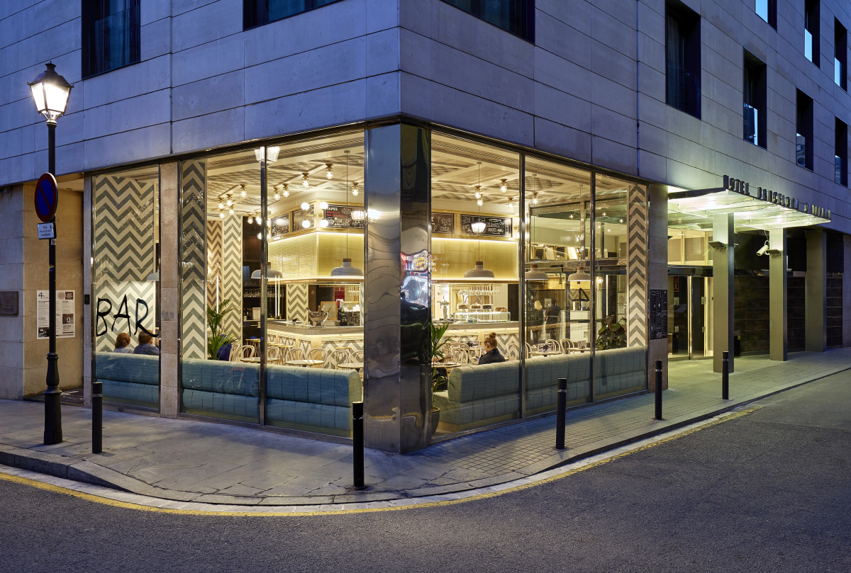 Отель Barcelona Catedral