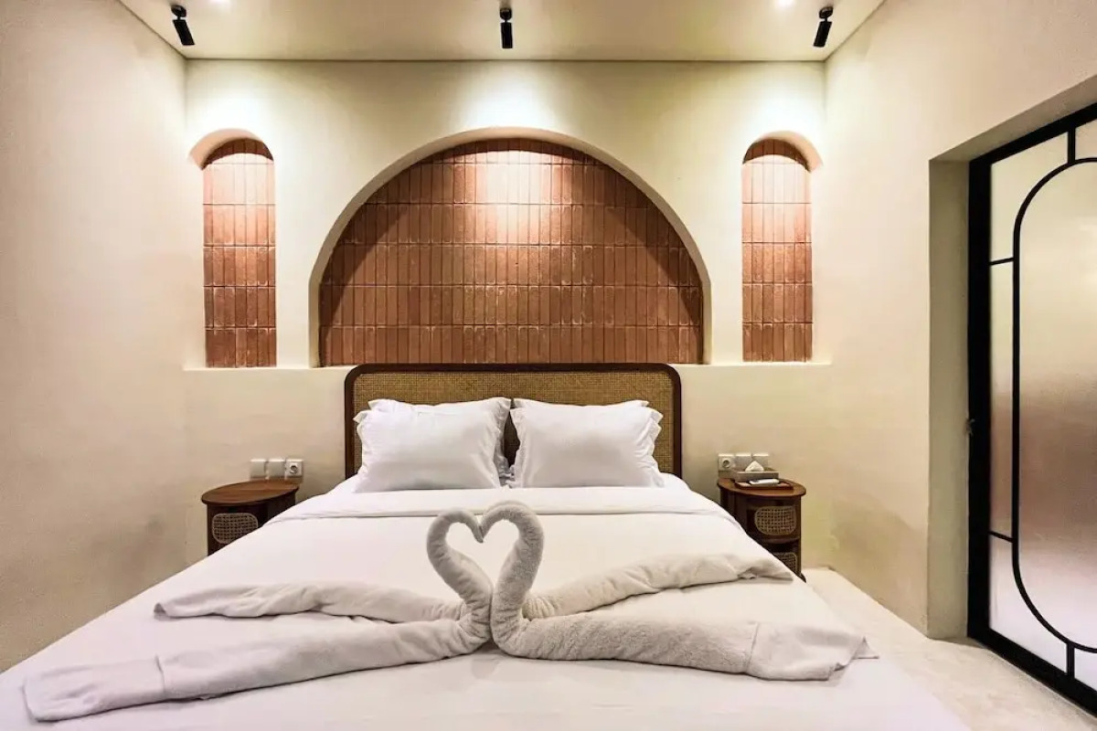 Esha Private Pool Villas by AGATA