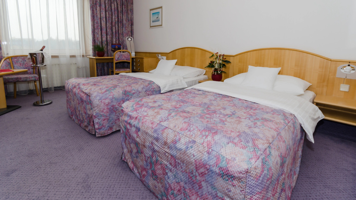 Cosmopolitan Bobycentrum