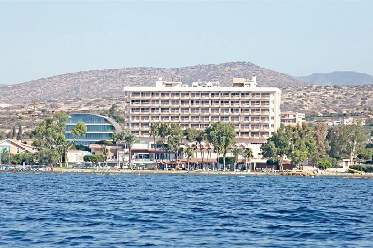 Poseidonia Beach Hotel
