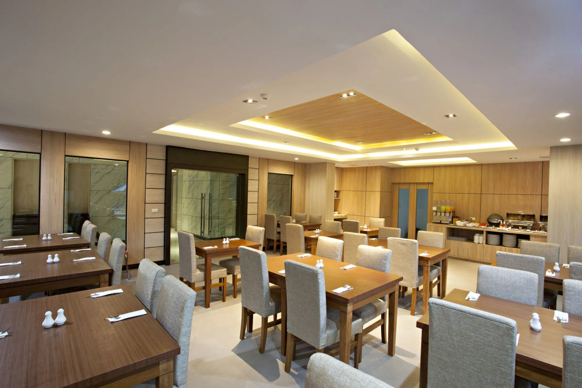 Paripas Patong Resort