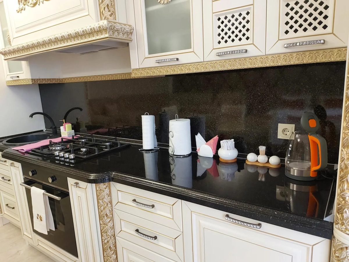 Апартаменты 5 звезд на улице Шамиля Джикаева 5А