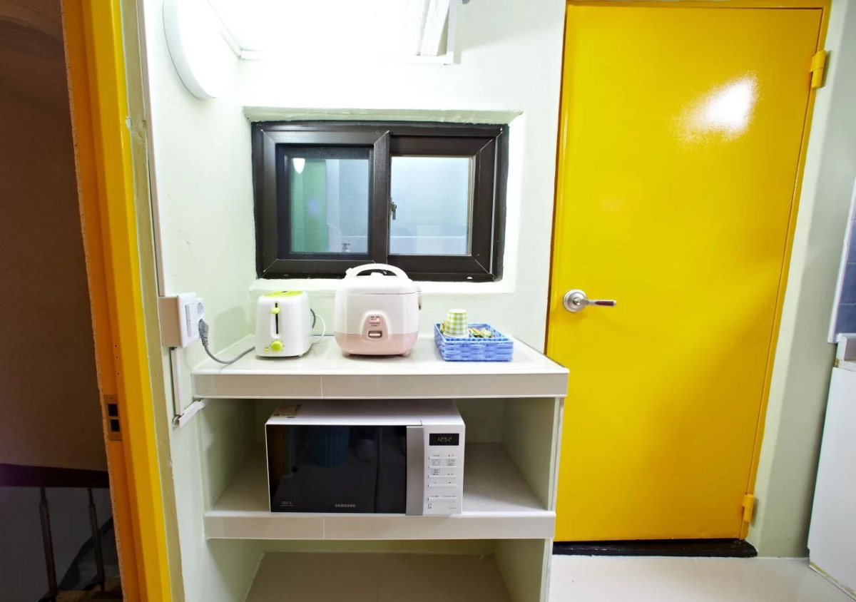 Rainbow Hotel Myeongdong