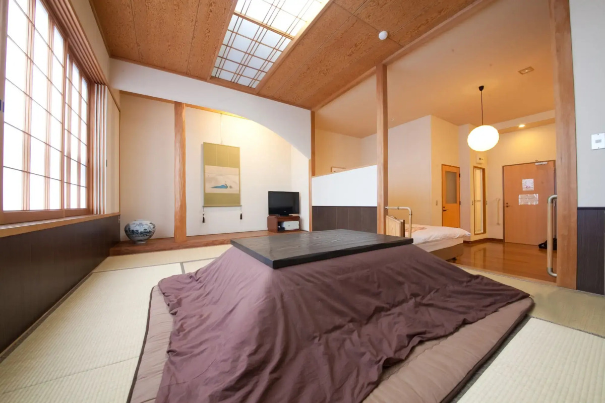 Yufuin Yawaraginosato Yadoya