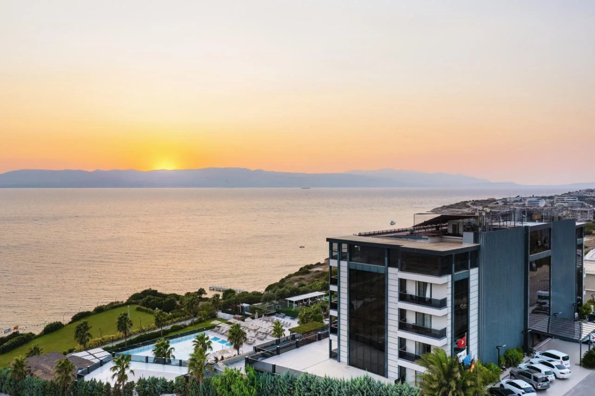 The Nowness Luxury Hotel & Spa (Adults Only 16+)