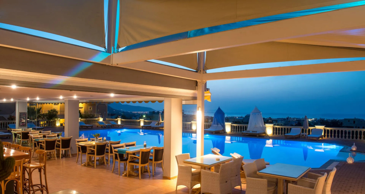 Notos Heights Hotel & Suites